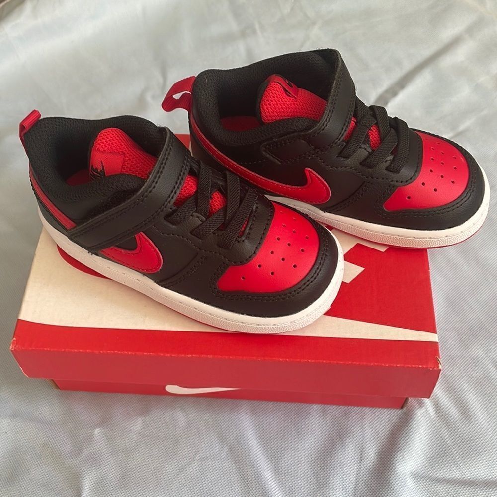 NEW in box boys Nike Court Borough black and red sneakers
